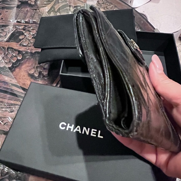 Authentic Vintage Chanel Wallet - Picture 12 of 13